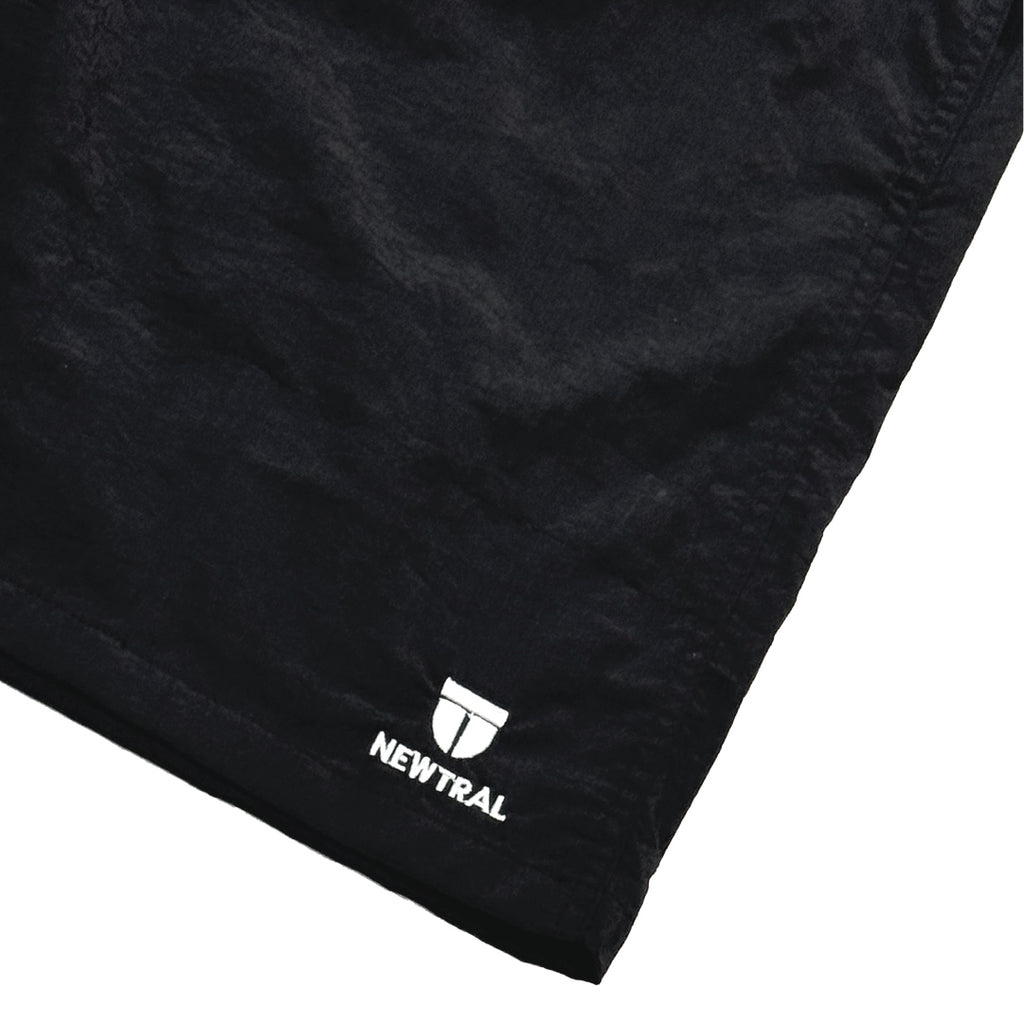 NEWTRAL Active Short Pants